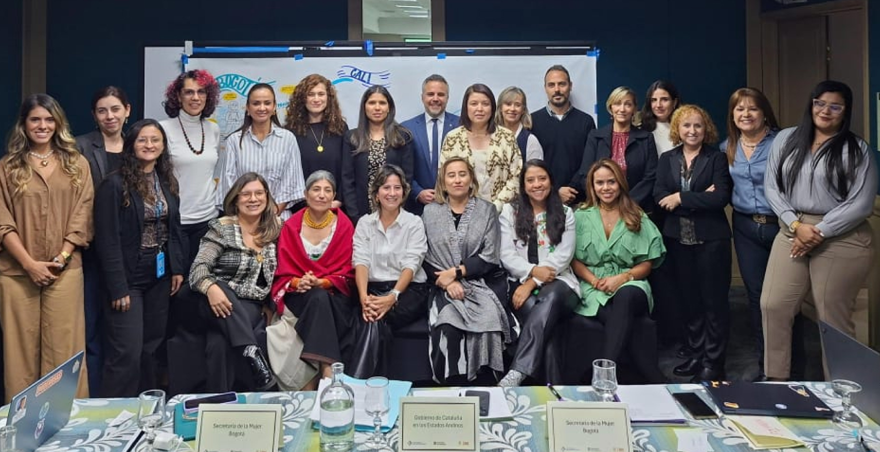 Mujeres asistentes a evento