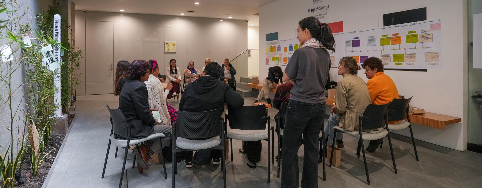 Grupo de mujeres en CCM