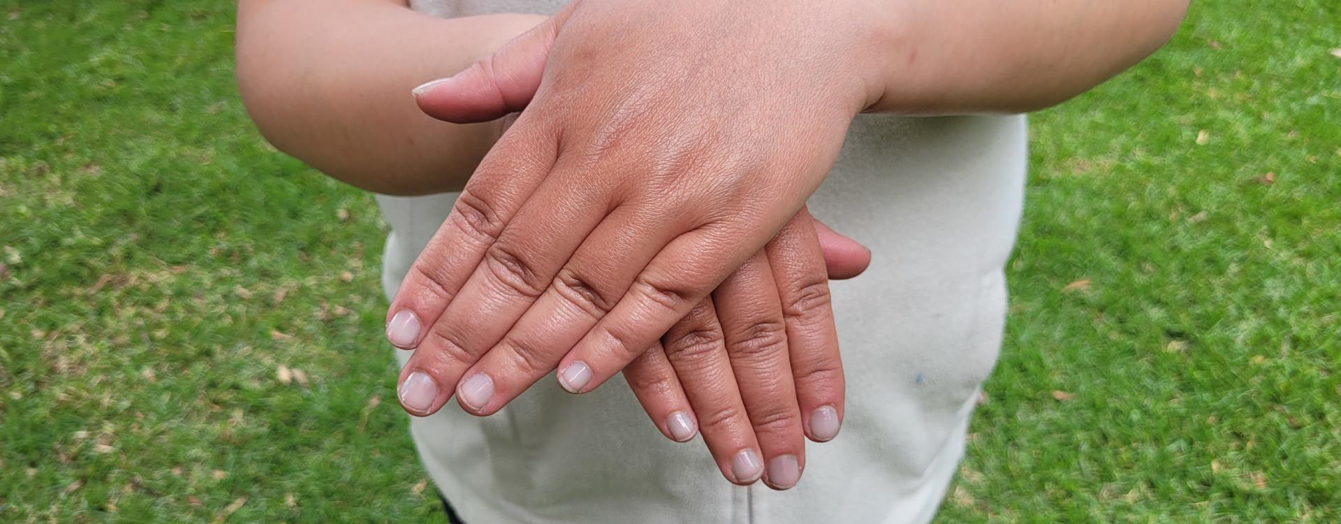 Manos de mujer