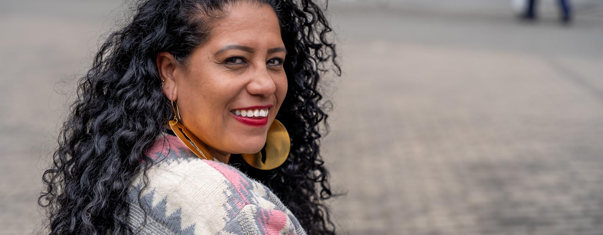 Mujer sonriendo 