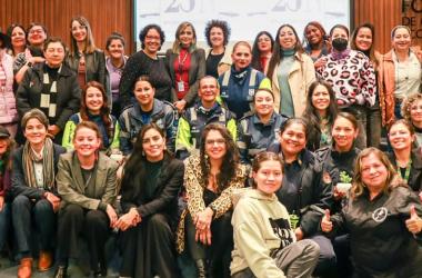 Mujeres en evento