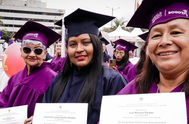 Mujeres graduadas