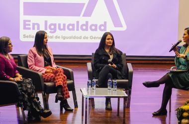 mujeres en foro