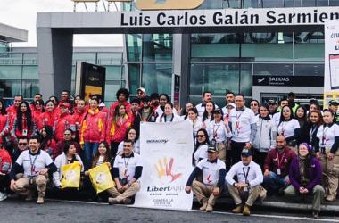 Personal del distrito en aeropuerto el dorado