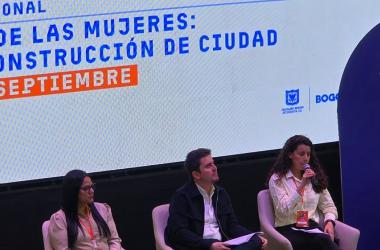 Panelistas del foro