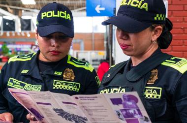 Mujeres policias