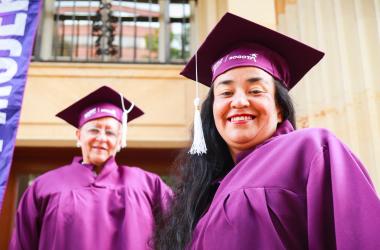 Mujeres graduadas